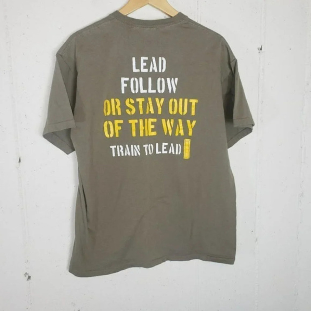 Army ROTC‎ L brown short sleeve T-shirt